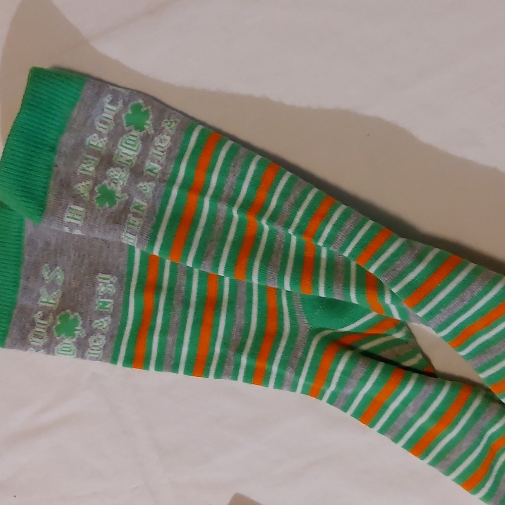 St Patrick's Day Party In A Box EUC - Picture 5 of 11